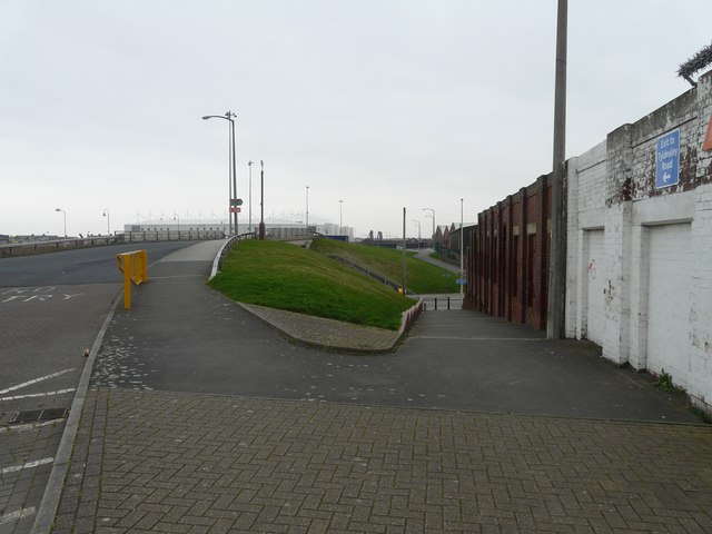 Seasiders Way over Rigby Road · Gerald England · CC BY-SA 2.0