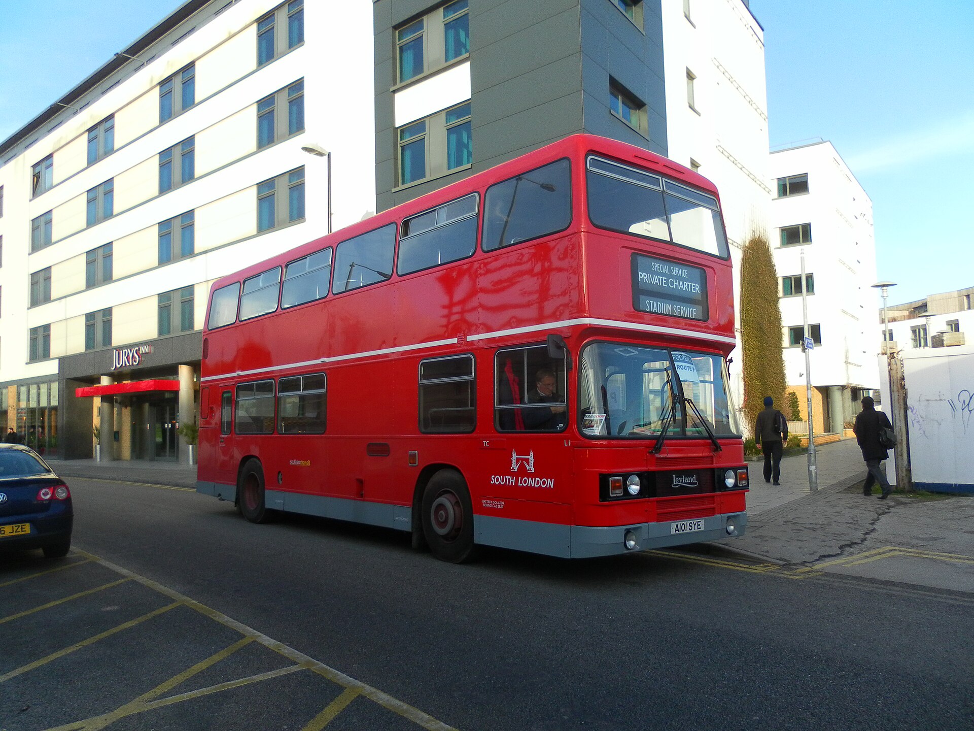 A101 SYE at Rear Entrance to Brighton Station (8403466618).jpg · Matt Davis · CC BY 2.0