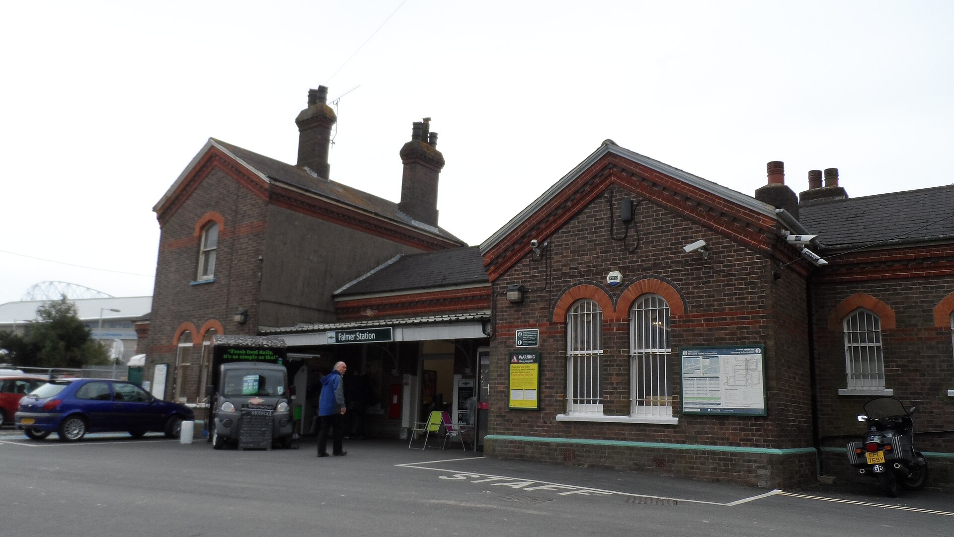 Brighton Falmer railway station in September 2013 2.JPG · Editor5807 · CC BY-SA 3.0