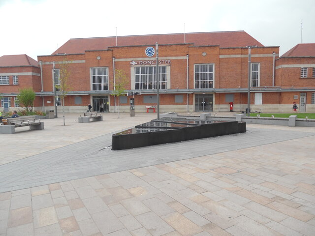 Doncaster Railway Station · David Hillas · CC BY-SA 2.0