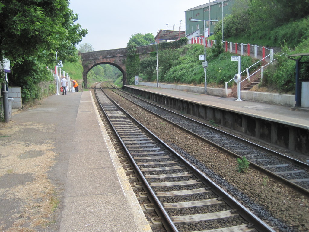 St. James Park railway station, Exeter, Devon - geograph.org.uk - 3300729.jpg · Nigel Thompson · CC BY-SA 2.0