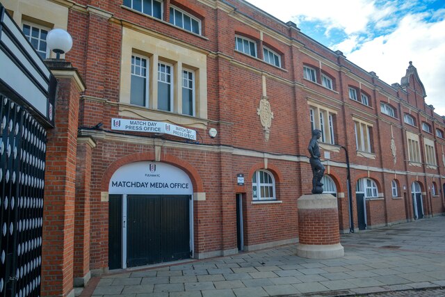 Fulham : Craven Cottage · Lewis Clarke · CC BY-SA 2.0