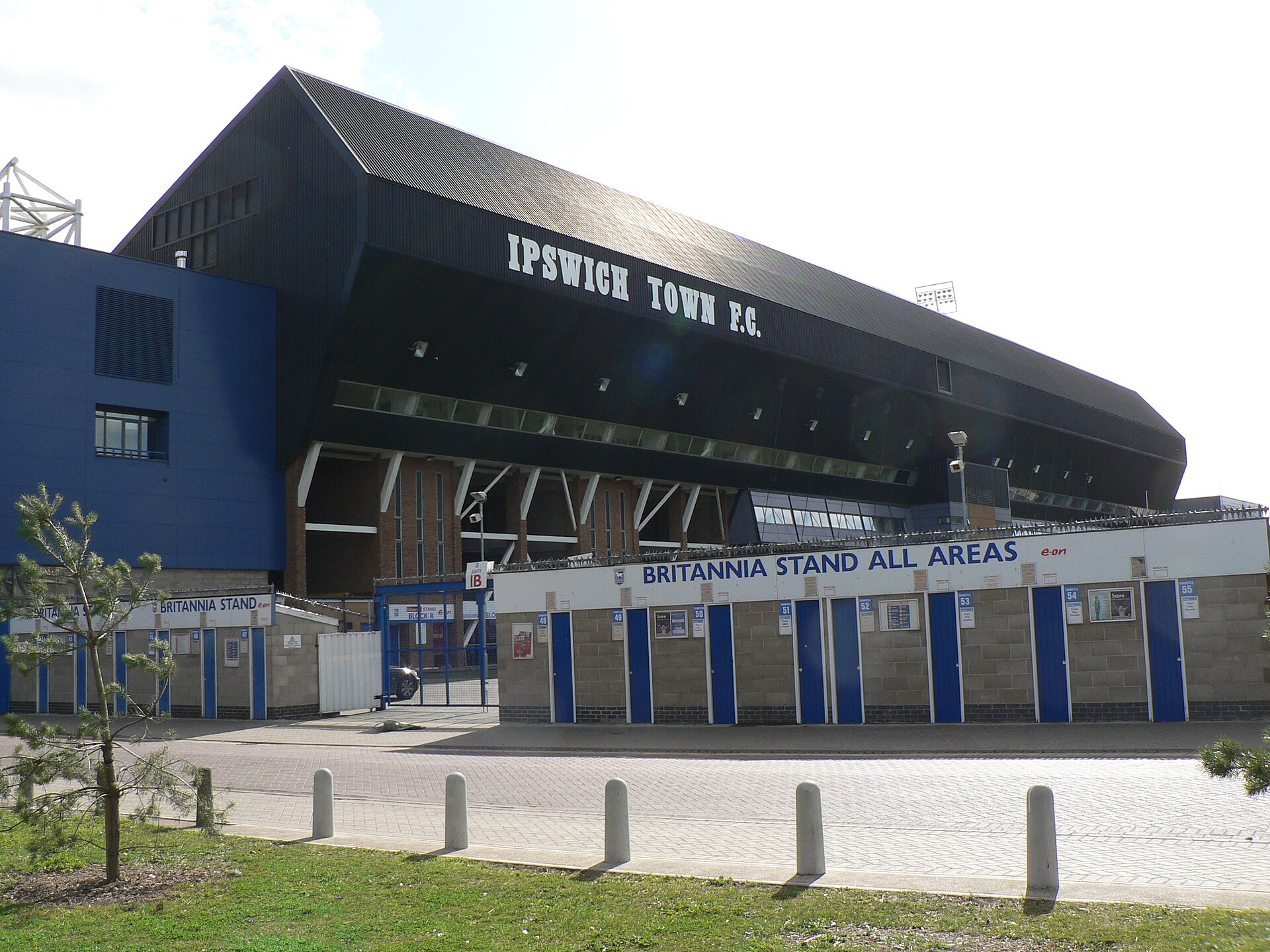 ITFC Britannia Stand.jpg · Self-made · CC BY-SA 3.0