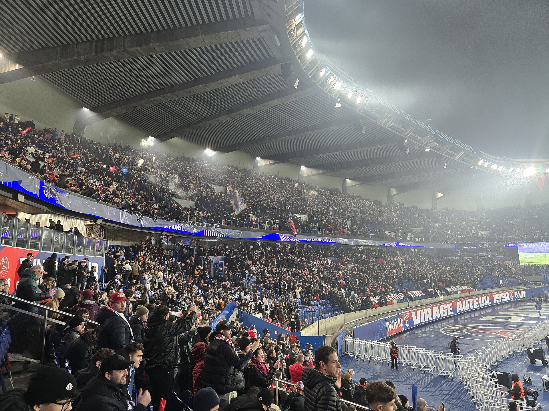 Paris Saint-Germain - Manchester City FC, 22 January 2025 (12).jpg · Like tears in rain · CC BY-SA 4.0