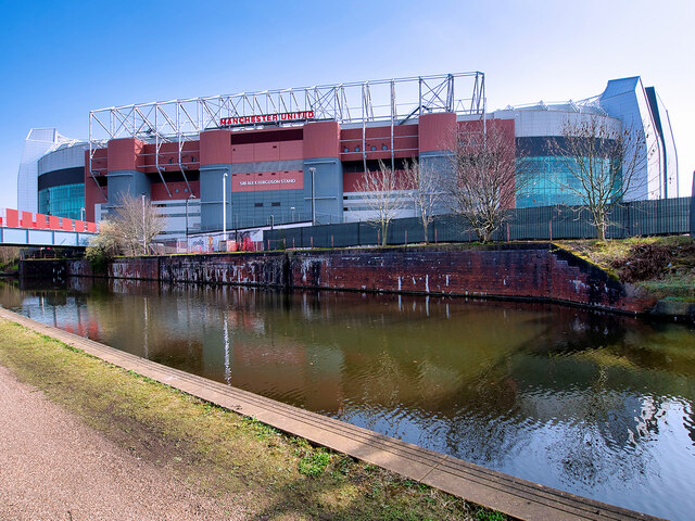 Bridgewater Canal, Old Trafford Football Station · David Dixon · CC BY-SA 2.0