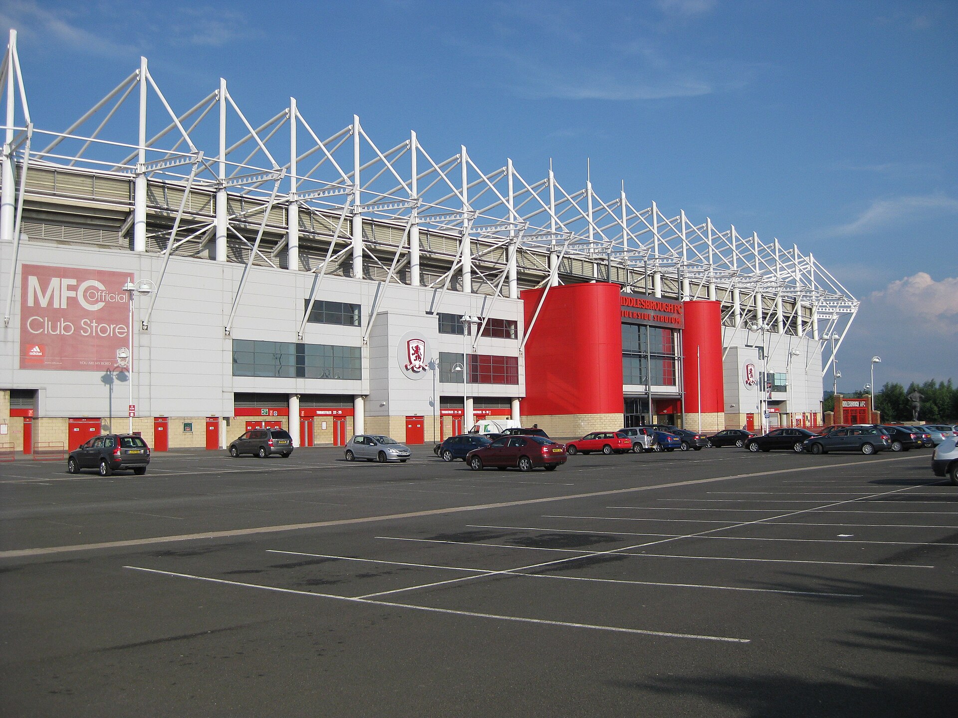 MFC Riverside Exterior.JPG · Chemical Engineer · Public domain