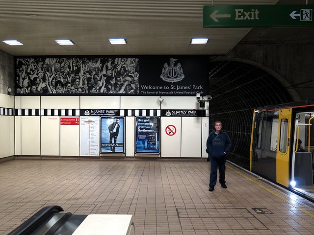 St James Metro Station - end of the line · Andrew Curtis · CC BY-SA 2.0