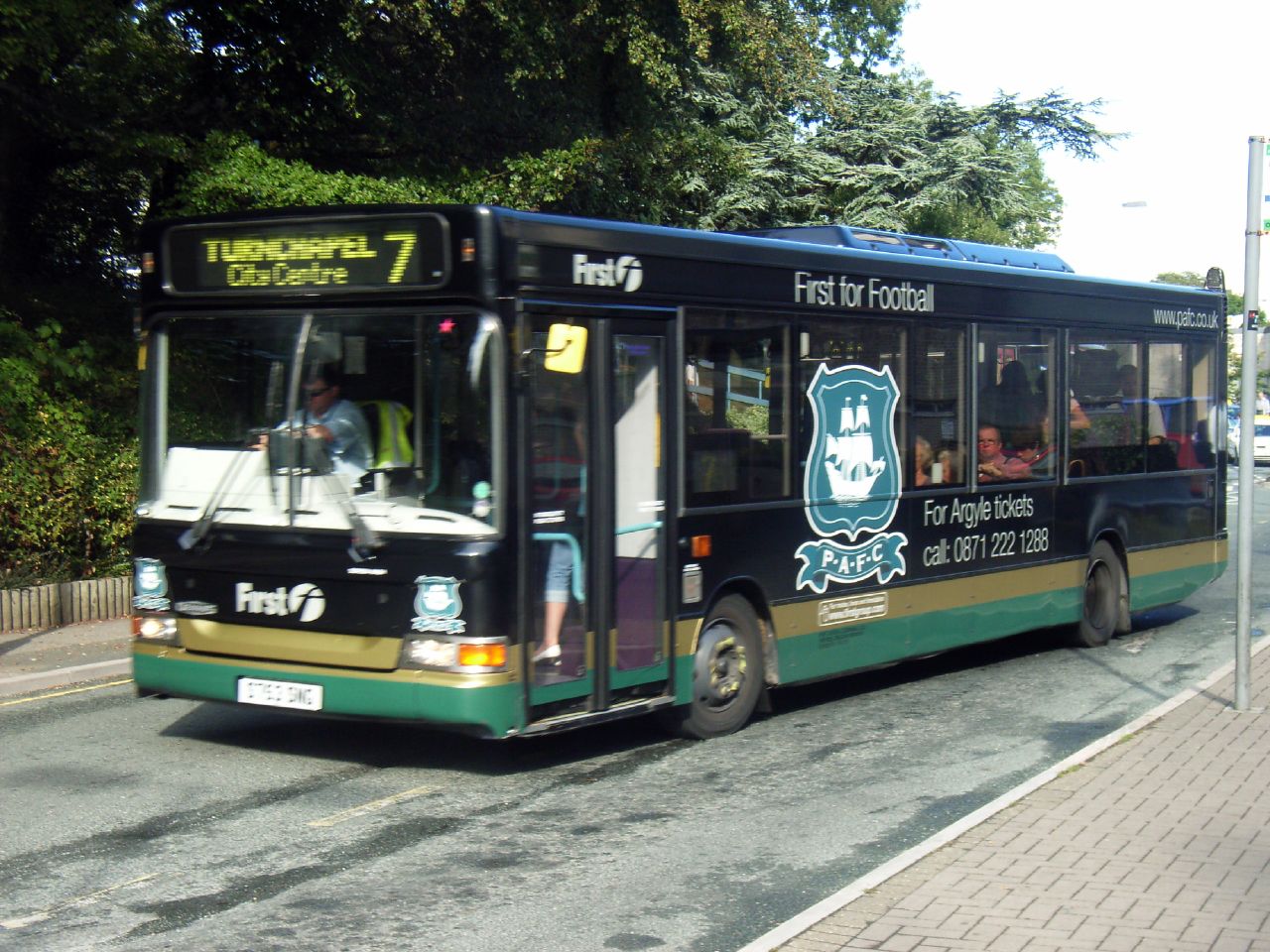 First 42753 S753SNG (218655315).jpg · Graham Richardson from Plymouth, England · CC BY 2.0
