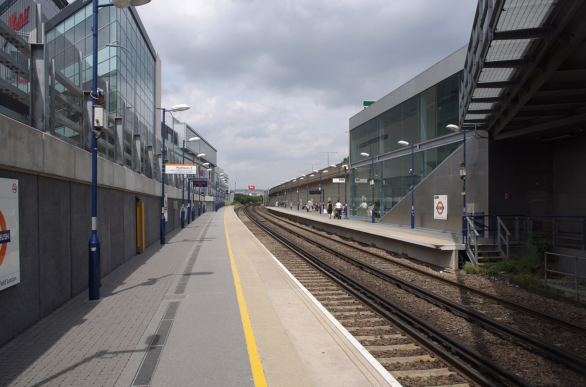 Shepherd's Bush railway station MMB 01.jpg · mattbuck ( category ) · CC BY-SA 3.0