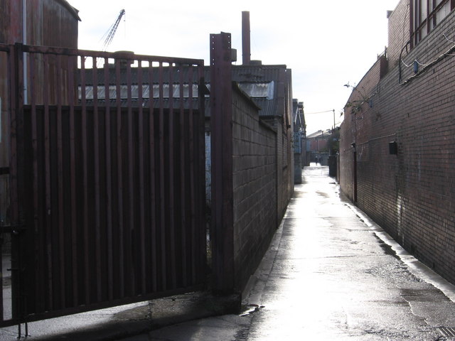Rotherham - Millmoor Lane - Masbrough Street End · Dave Bevis · CC BY-SA 2.0