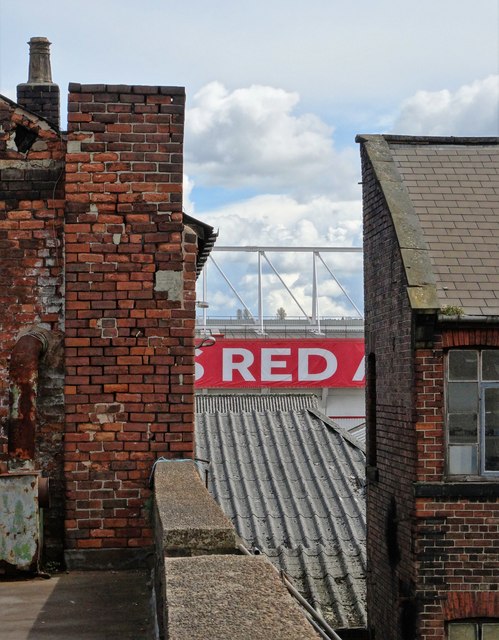 Seeing Red · Neil Theasby · CC BY-SA 2.0