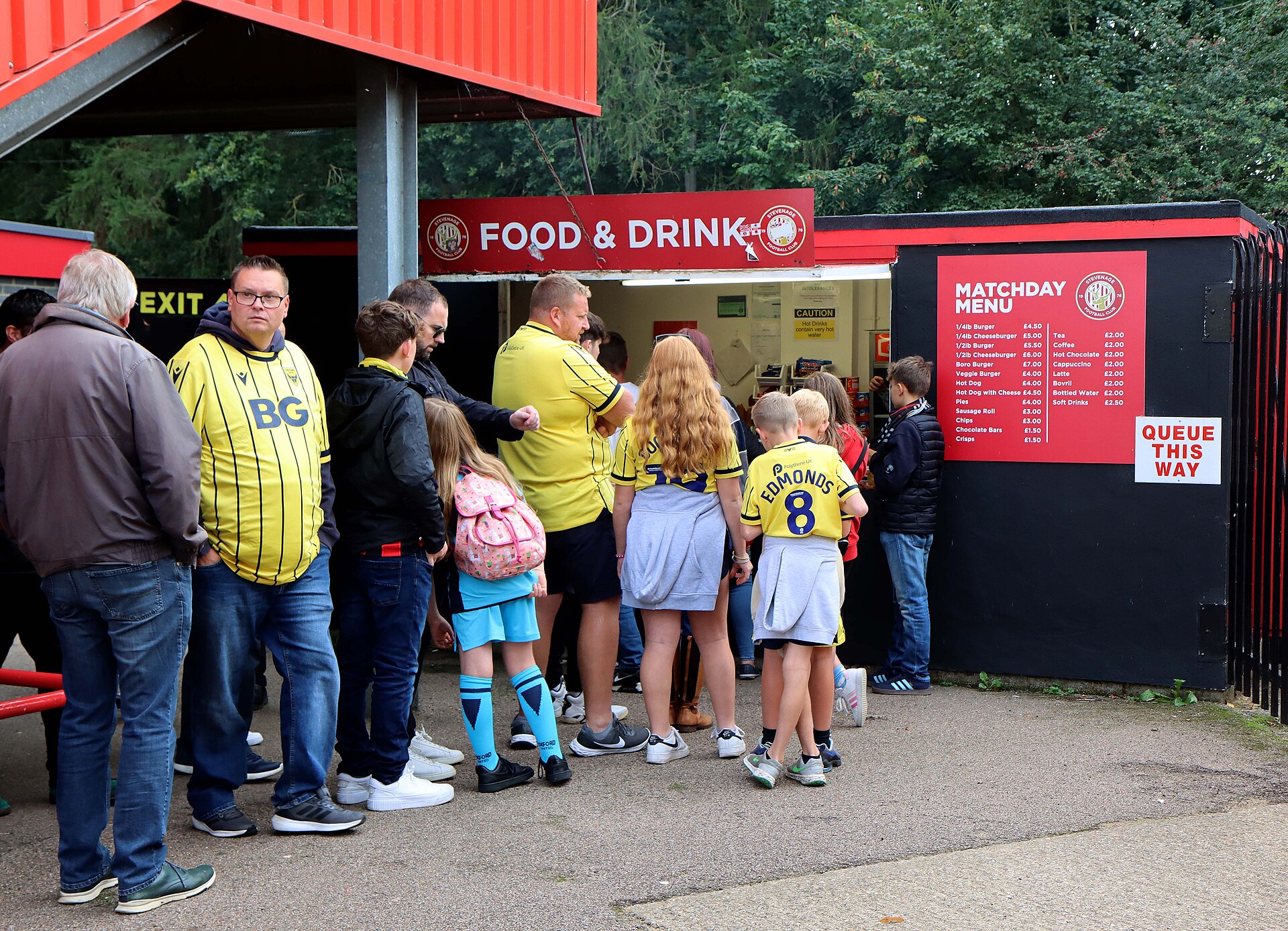 A food kiosk at the Lamex Stadium - geograph.org.uk - 7613787.jpg · Steve Daniels · CC BY-SA 2.0
