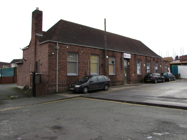 Age Connects North East Wales office, Flint · Jaggery · CC BY-SA 2.0