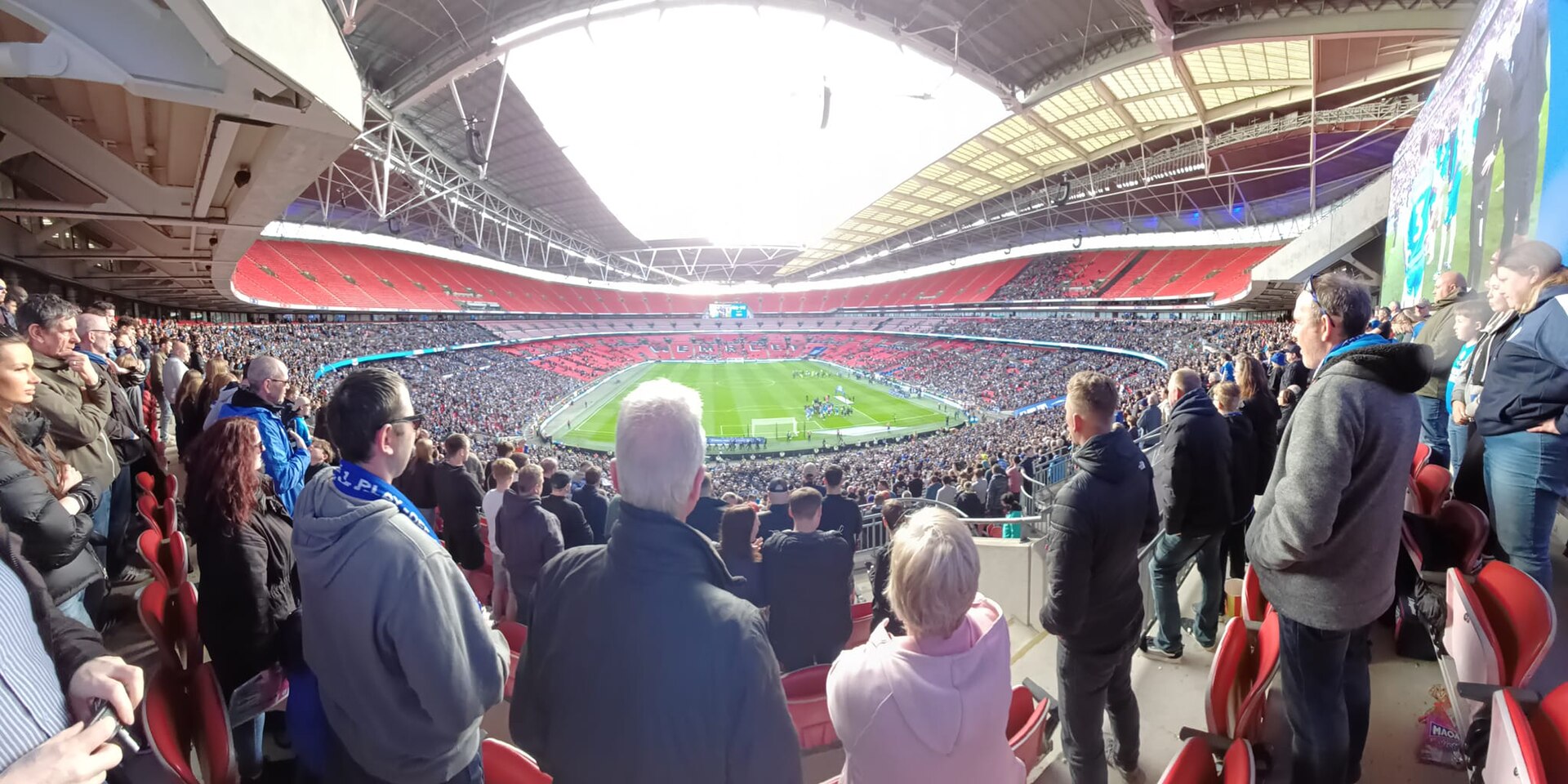 Peterborough Fans Wembley 2024 Panorama.jpg · Krancton21 · CC0