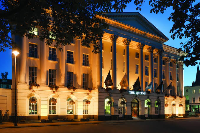 The Queens Hotel