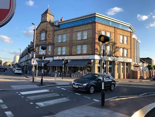 The Lion & Key Hotel